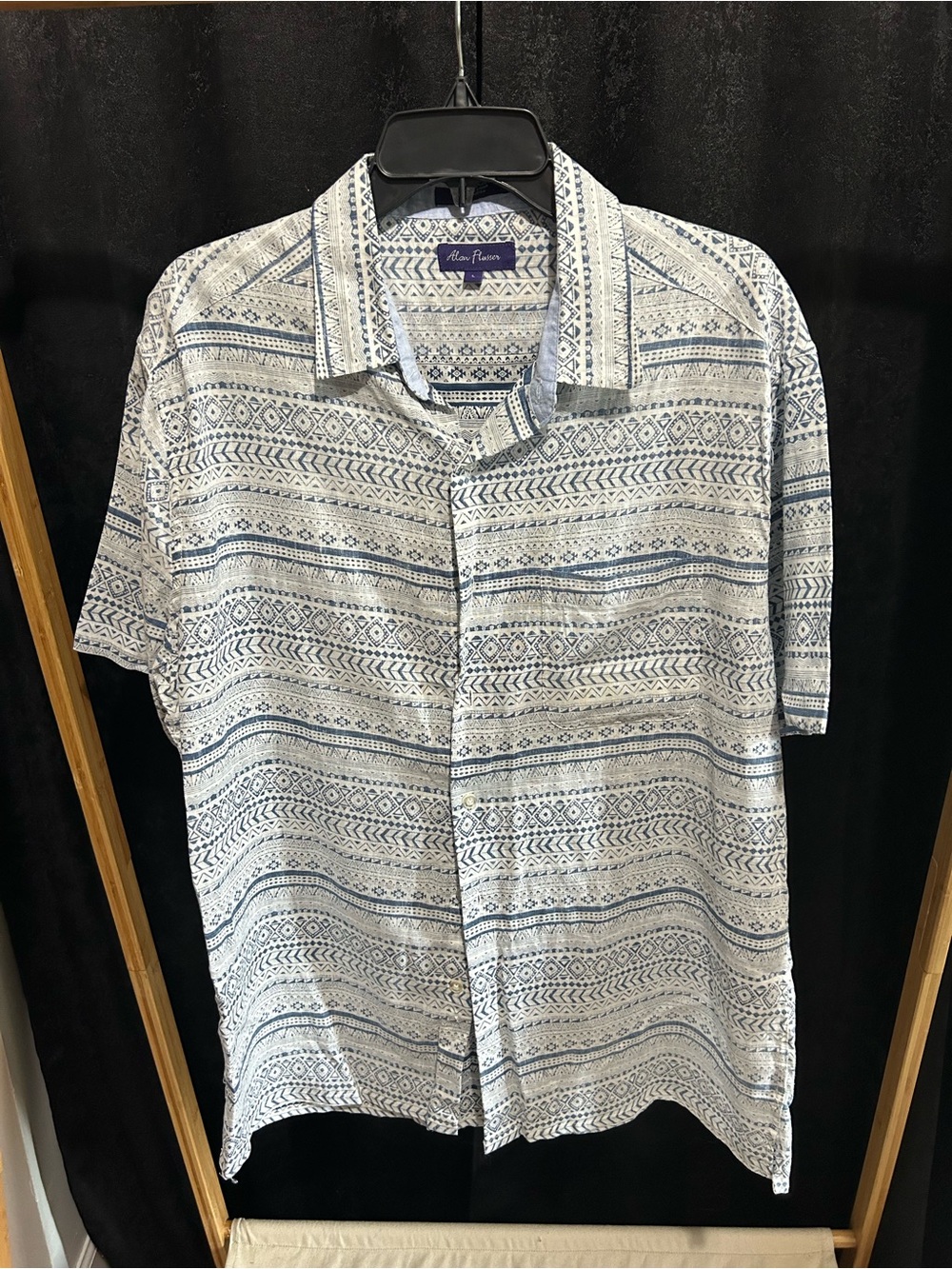 Alan Flusser White and Blue Geometric Short-Sleeve Button-Down Shirt